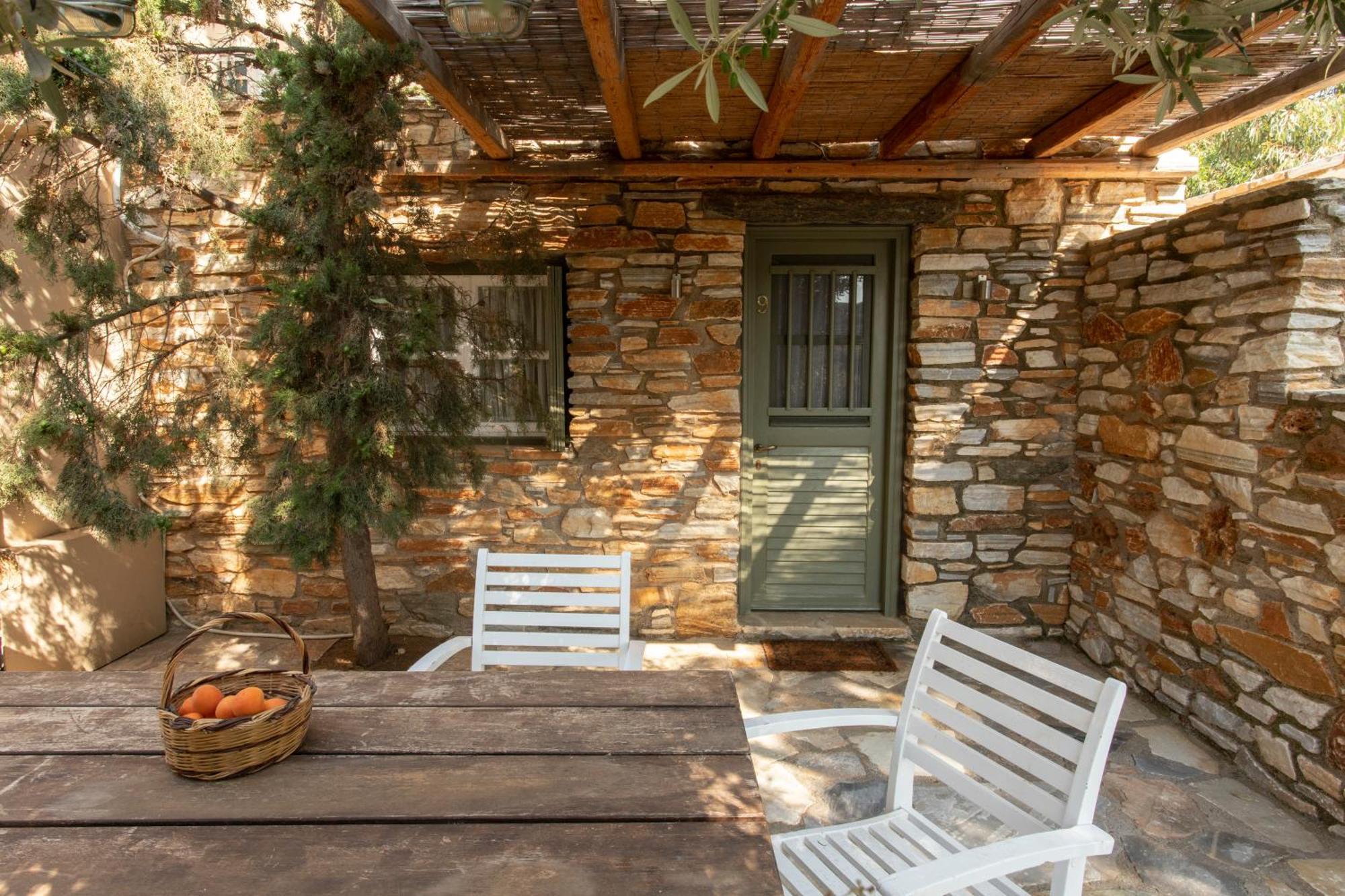 K Homes-Family Stone Suite Tinos Bagian luar foto