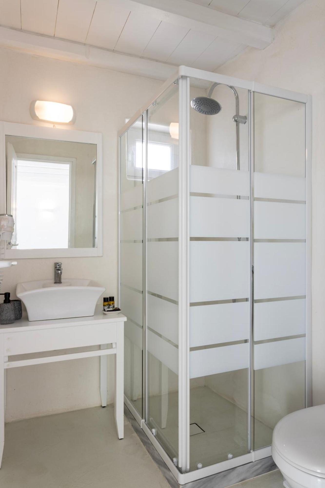 K Homes-Family Stone Suite Tinos Bagian luar foto