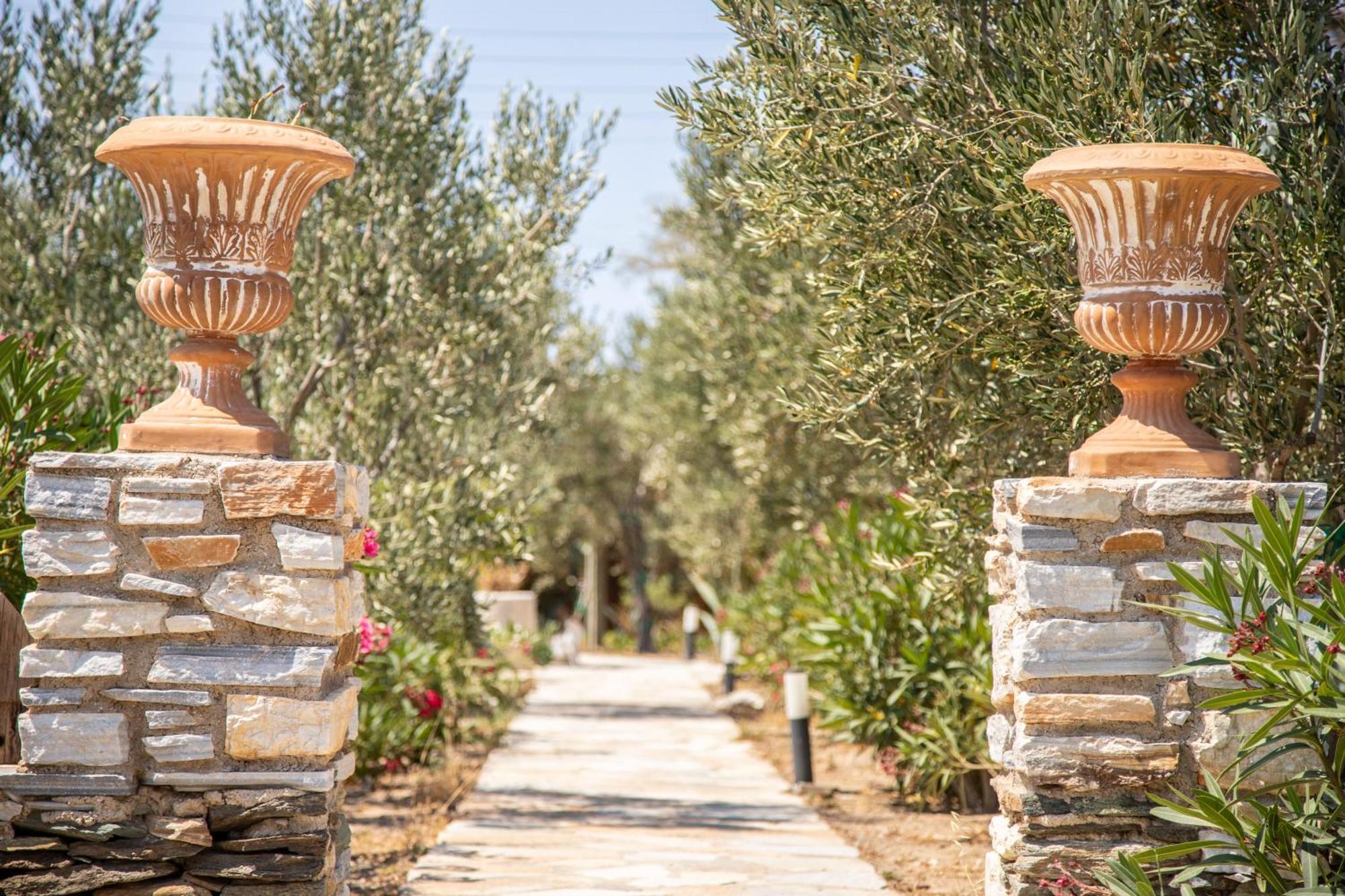 K Homes-Family Stone Suite Tinos Bagian luar foto