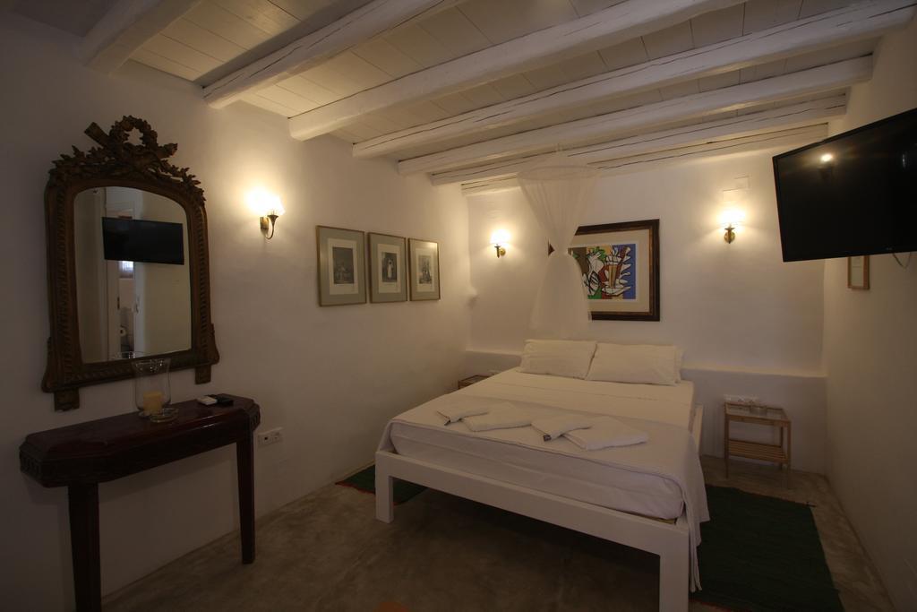 K Homes-Family Stone Suite Tinos Bagian luar foto